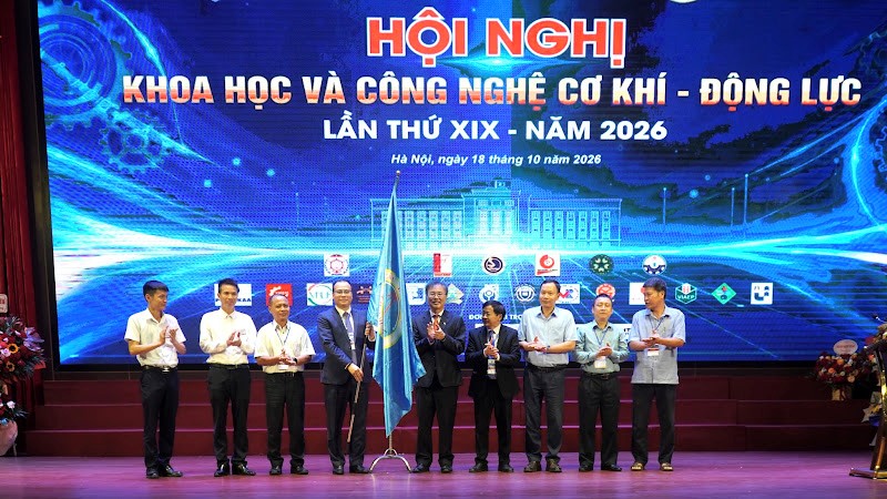 ngay26101804 (1).jpg
